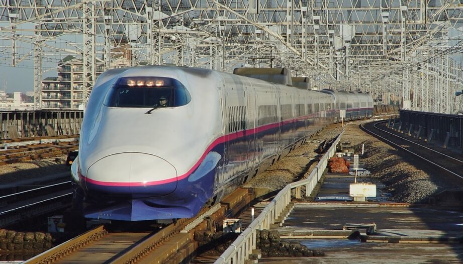 Notan för höghastighetsbanor drar iväg