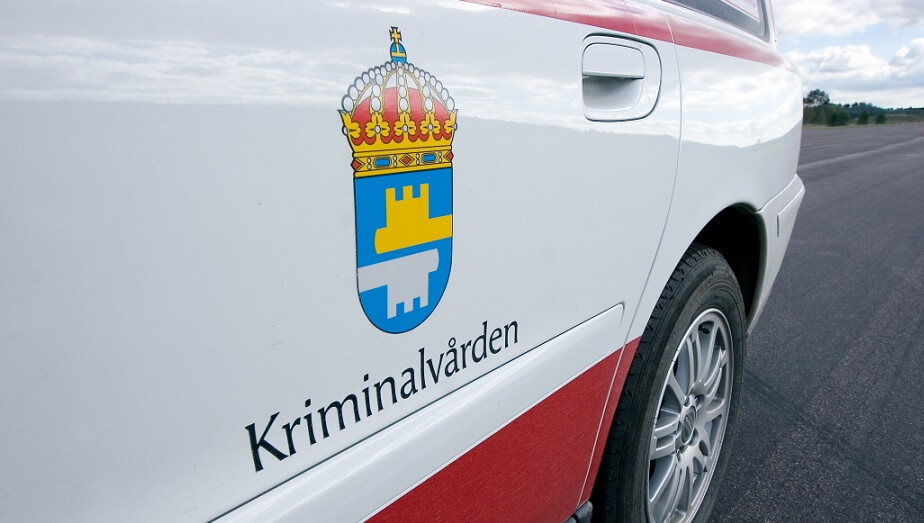 Antalet personer som döms att avtjäna straff utanför fängelse ökar