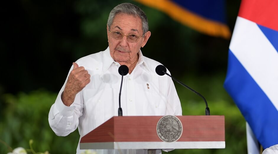 Familjen Castros 60-åriga styre av Kuba är över