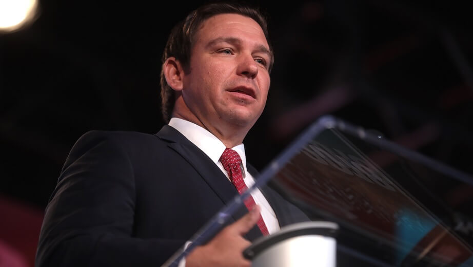 Floridas guvernör: Kinas plan att skada världen med nedstängningar