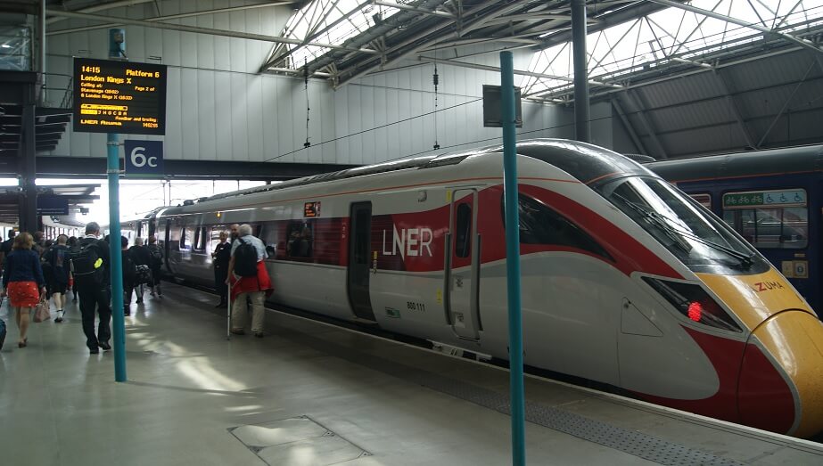 Tågbolag ber om ursäkt för frasen ”damer och herrar”