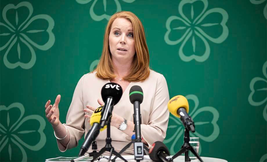 Annie Lööf: ”Orimligt krav” att riksdagsledamöter ibland måste vara i riksdagen
