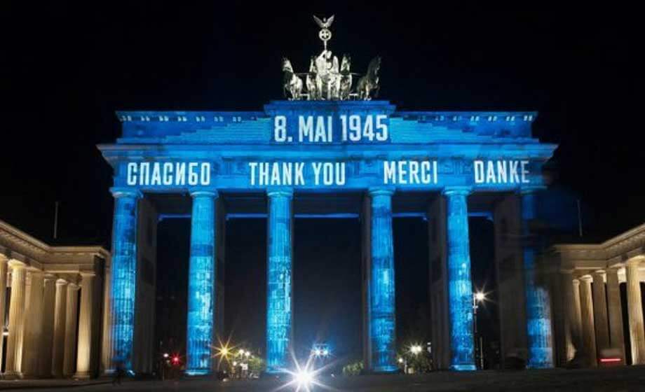 Heltyst i Sverige när världen firar seger över Nazityskland