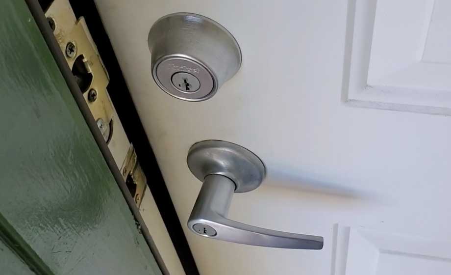 Hemtjänstanställd häktad för våldtäkt