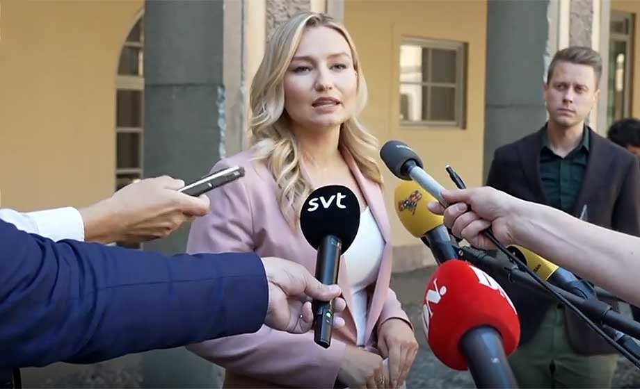 Ebba Busch godtar villkorlig dom och böter för grovt förtal