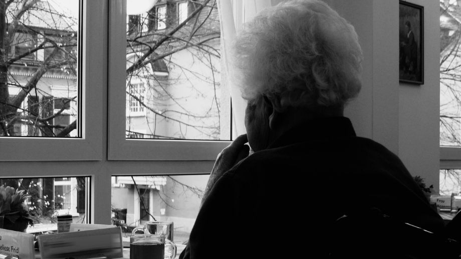 Hemtjänst struntade i vårdtagare – påträffades i urin och avföring