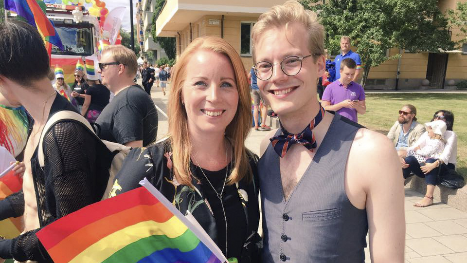 C-profilens krav: Legalisera barnporr