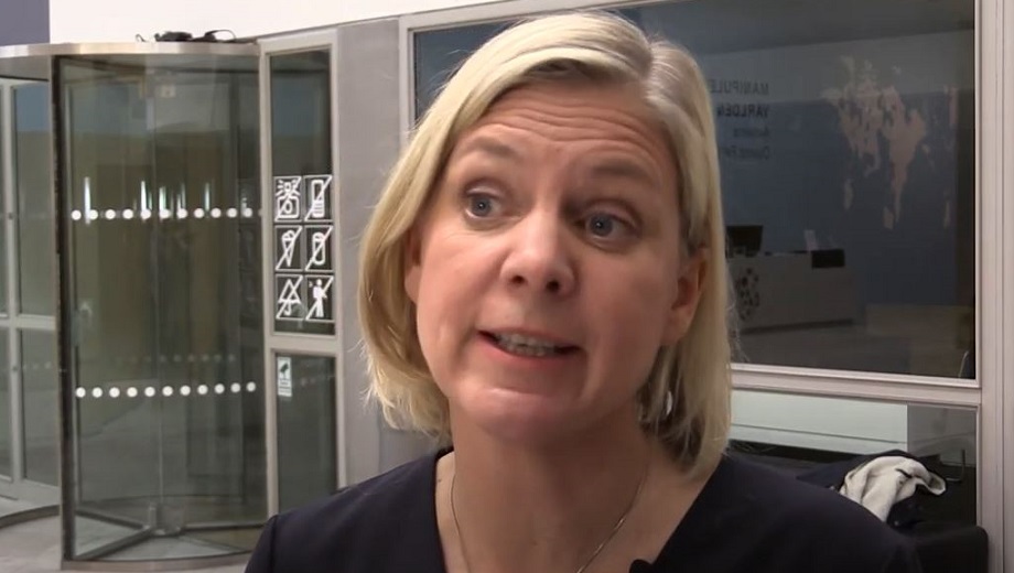 Magdalena Andersson anklagar regeringen för senfärdig brottsbekämpning