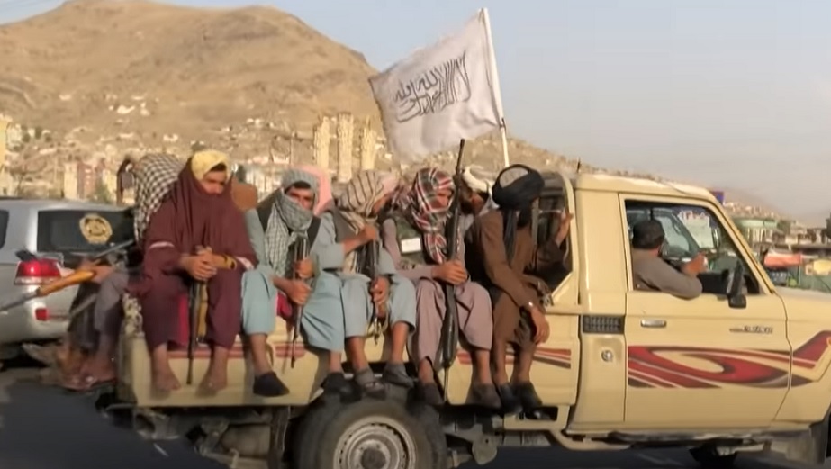 IS tar på sig dubbelt självmordsattentat i Kabul