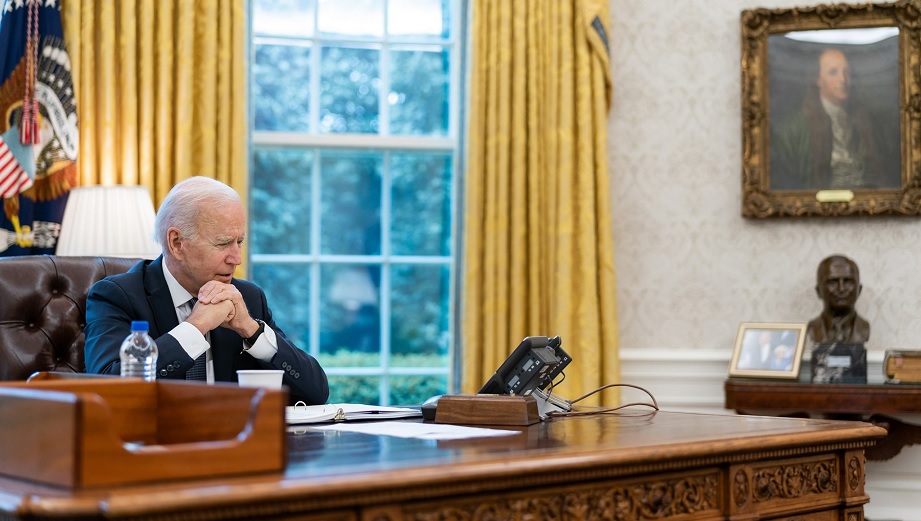 Biden i blåsväder – bad afghanske presidenten ljuga