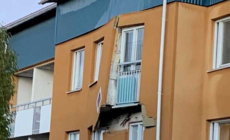 Lägenhet sprängd – ”isolerad händelse” lugnar polisen