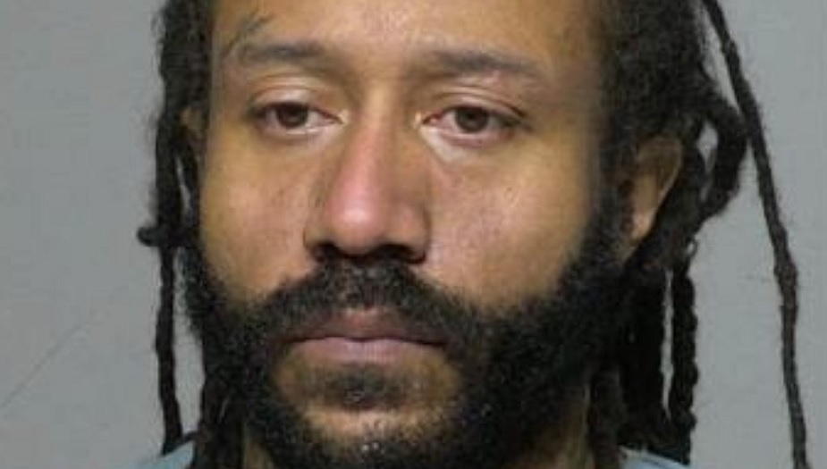 VIDEO: Han är gärningsmannen bakom massmordet