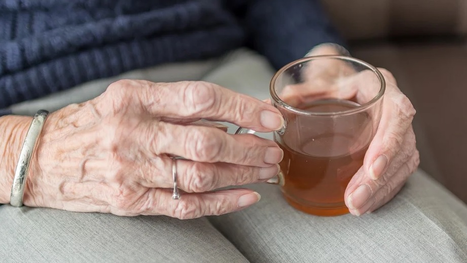 Åldring dog av vätskebrist på boende – vanvårdades