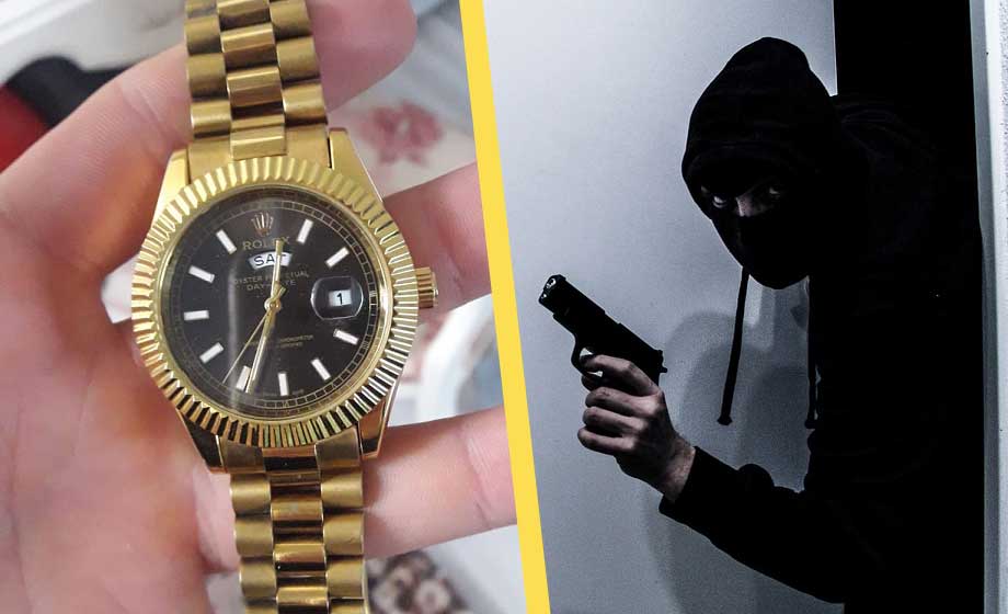 Barn nära träffas av skott när familj rånades i hemmet