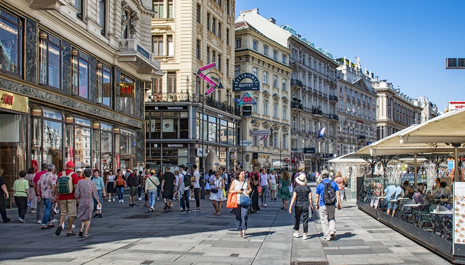 Österrikiska staten anställer ’inspektörer’ som ska jaga ovaccinerade
