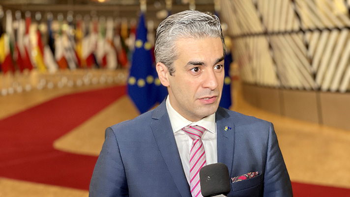 Märkliga bortförklaringen: Därför sänker inte regeringen elskatten