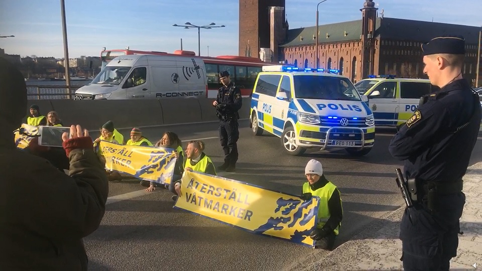 Polisen: Vi har den största respekten för klimatextremister