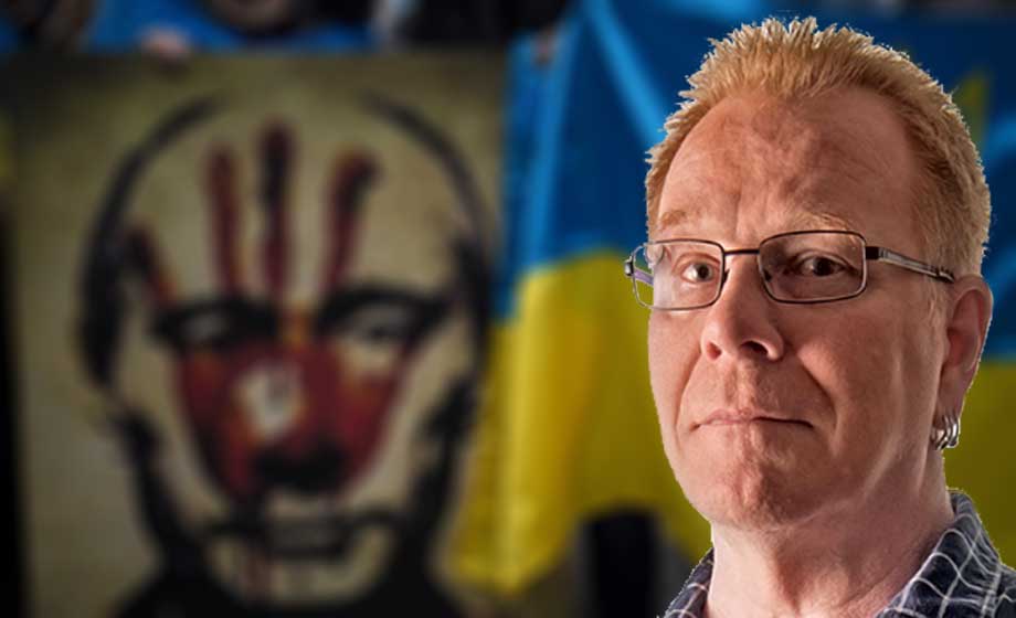 För att skydda mot rysk diktatur monteras demokratin i väst ned