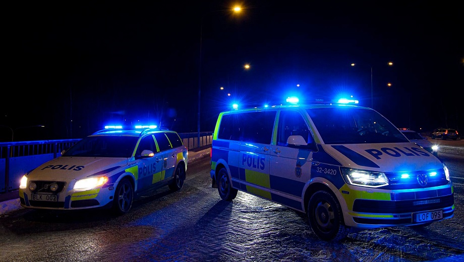 Tre män besköts i Järfälla – en ”felskjutning”