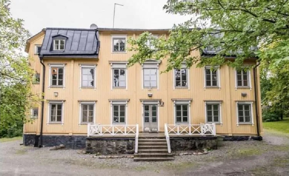 Islamistgrupp köper herrgård från 1800-talet