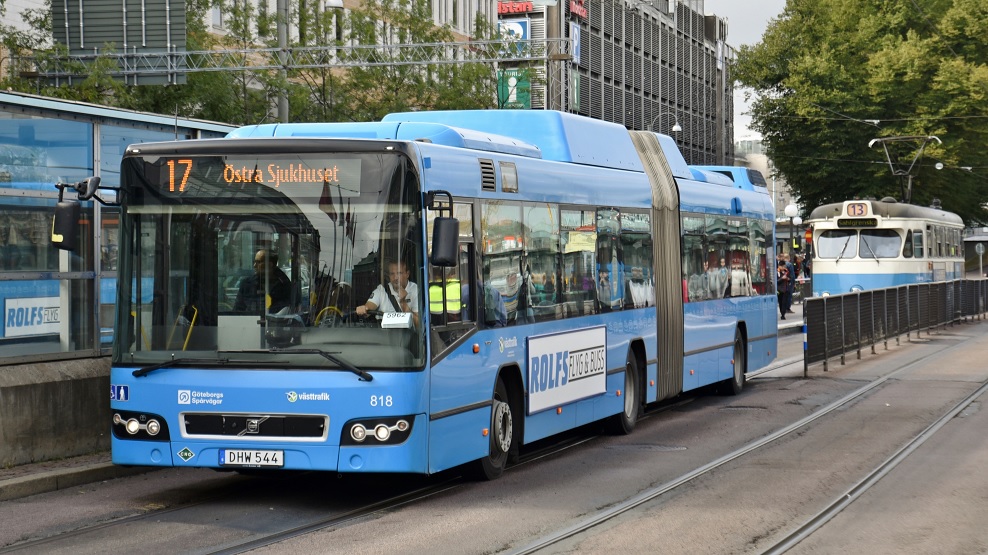 Busschaufför misshandlad – slogs med sten i huvudet