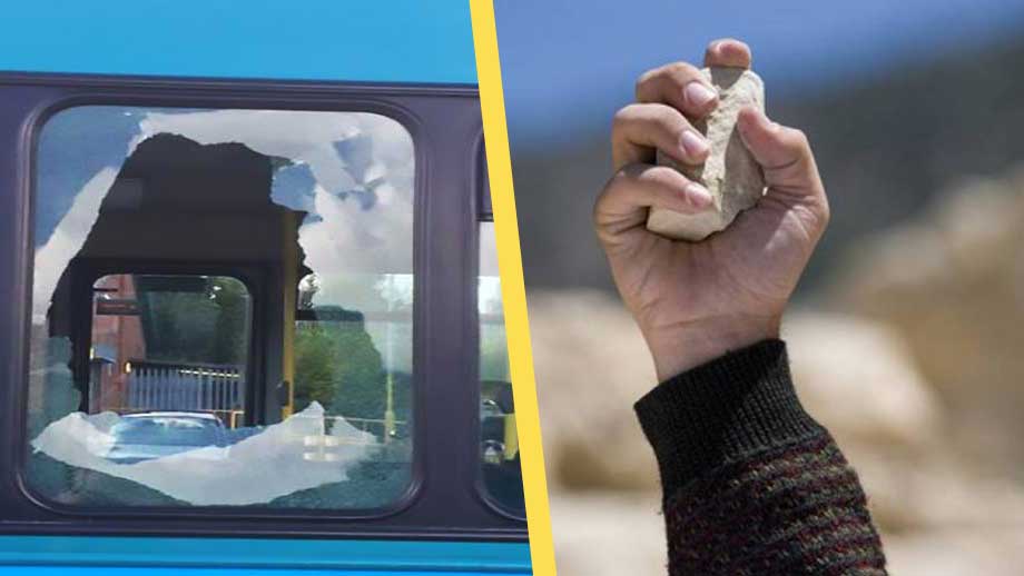 Bussar stenades i ”utsatt” område