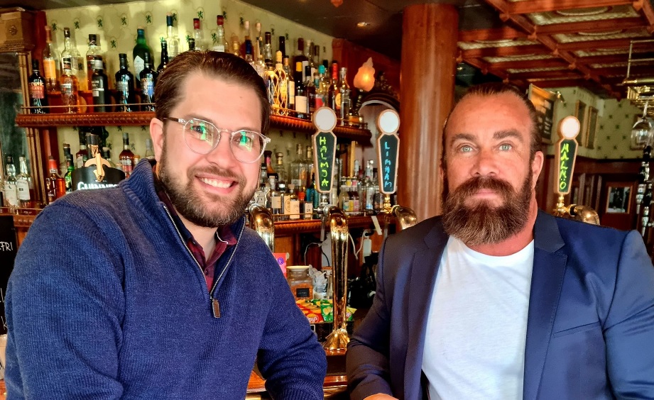 VIDEO: ”Samtal med sosse” – Jimmie Åkesson och Jan Emanuel Johansson i debatt