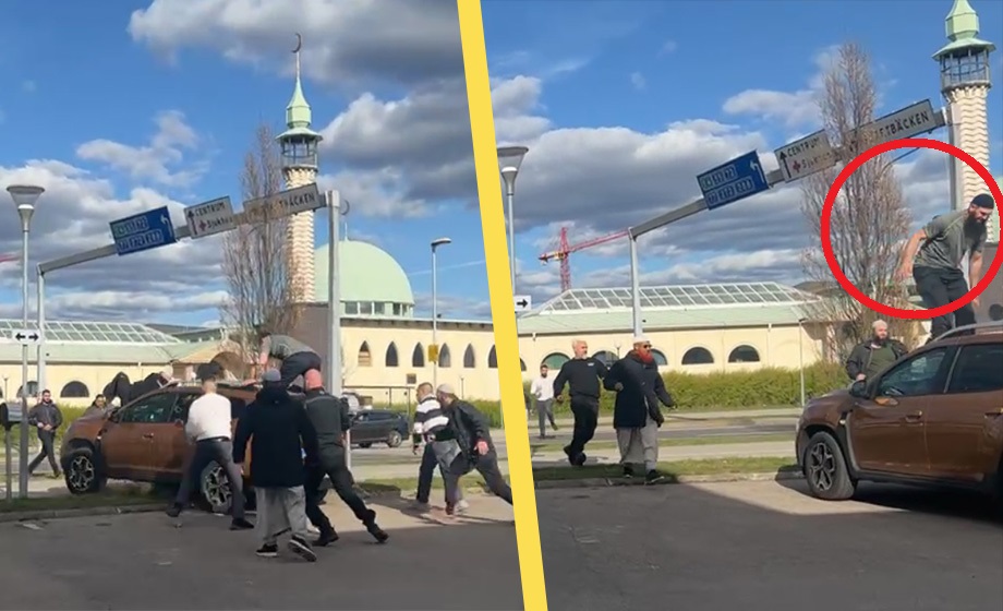 VIDEO: Muslimer hoppar på Paludans bil – politikern tvingas fly