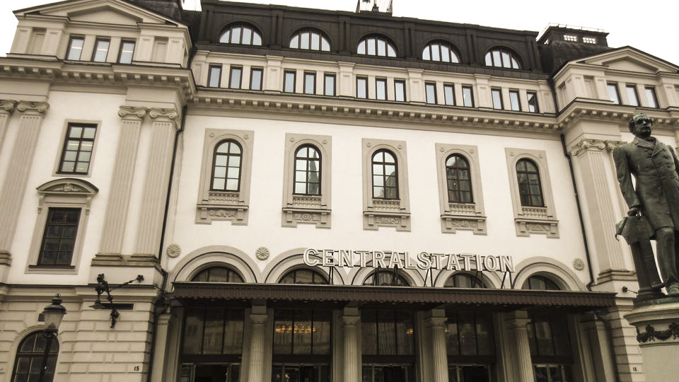 Pojkar greps med bomb på centralstation – förberedde mord