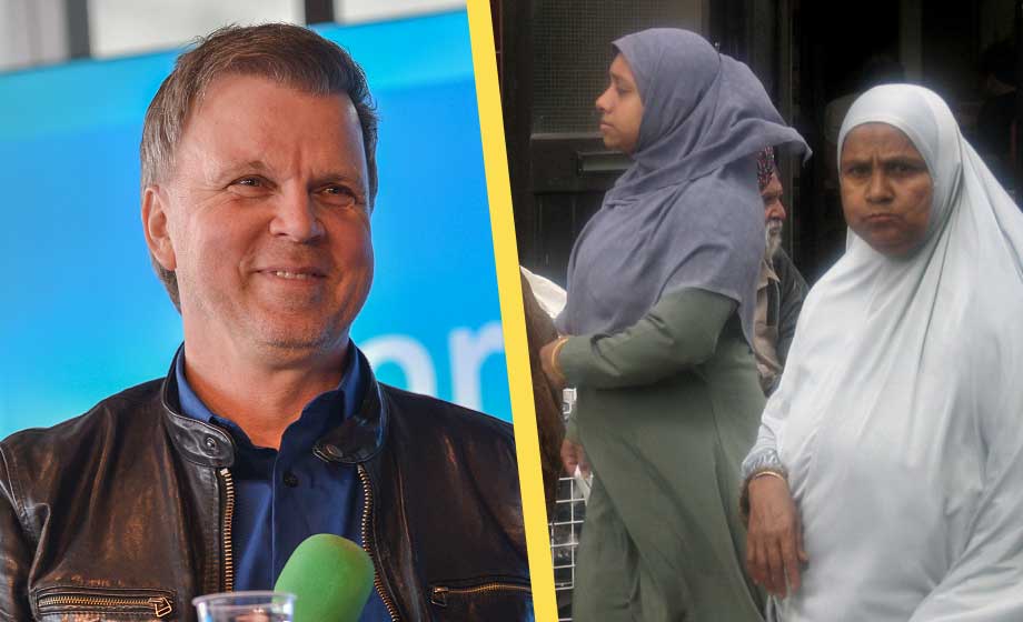 M-topp försvarar massinvandring