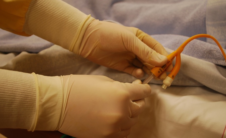 90-åring skickades hem från sjukhuset i taxi – avled