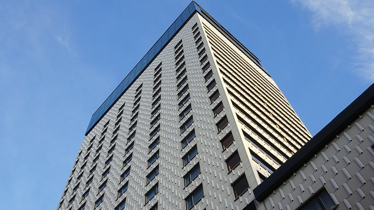 Modernistiskt höghus valt till årets stockholmsbyggnad