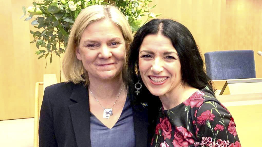 Kakabaveh hotar regeringen – igen – om den inte går med på nytt krav