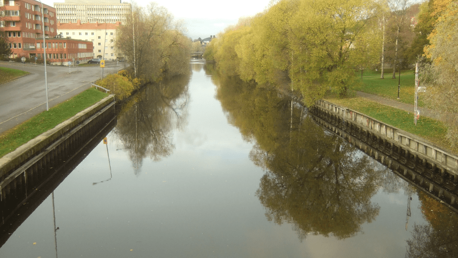 Kvinna våldtogs i Sundsvall – tre män lämnade platsen