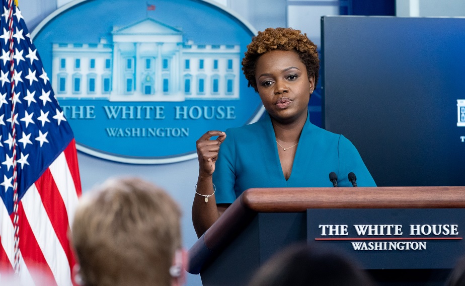 Vita huset skryter: Merparten av våra anställda är svarta, kvinnor eller HBTQ-personer