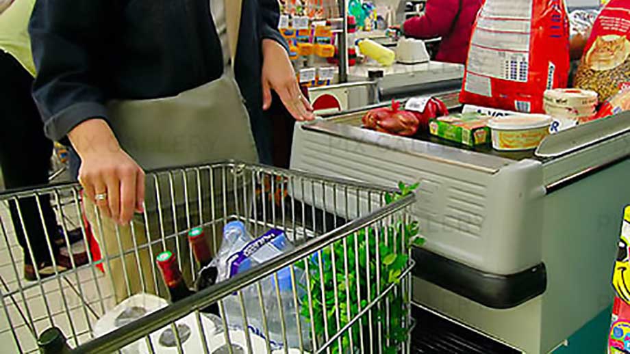 LISTA: Så mycket dyrare är maten – här är livsmedlen som stigit 25 procent