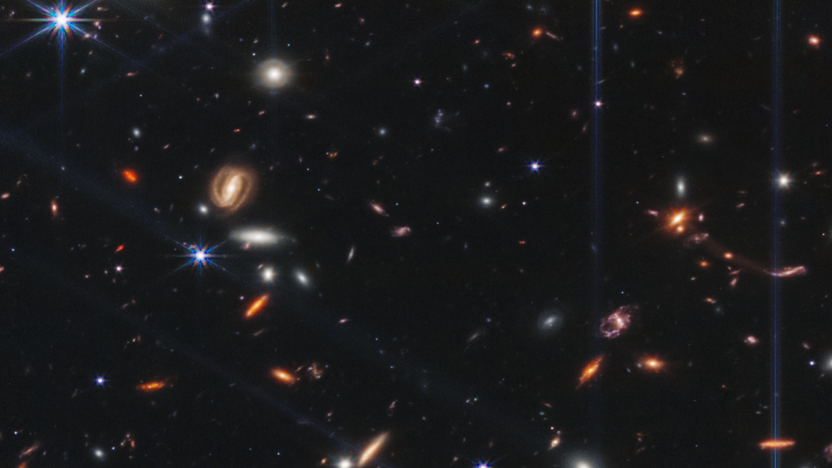 Panik bland astronomer – James Webb pekar mot uråldrigt universum