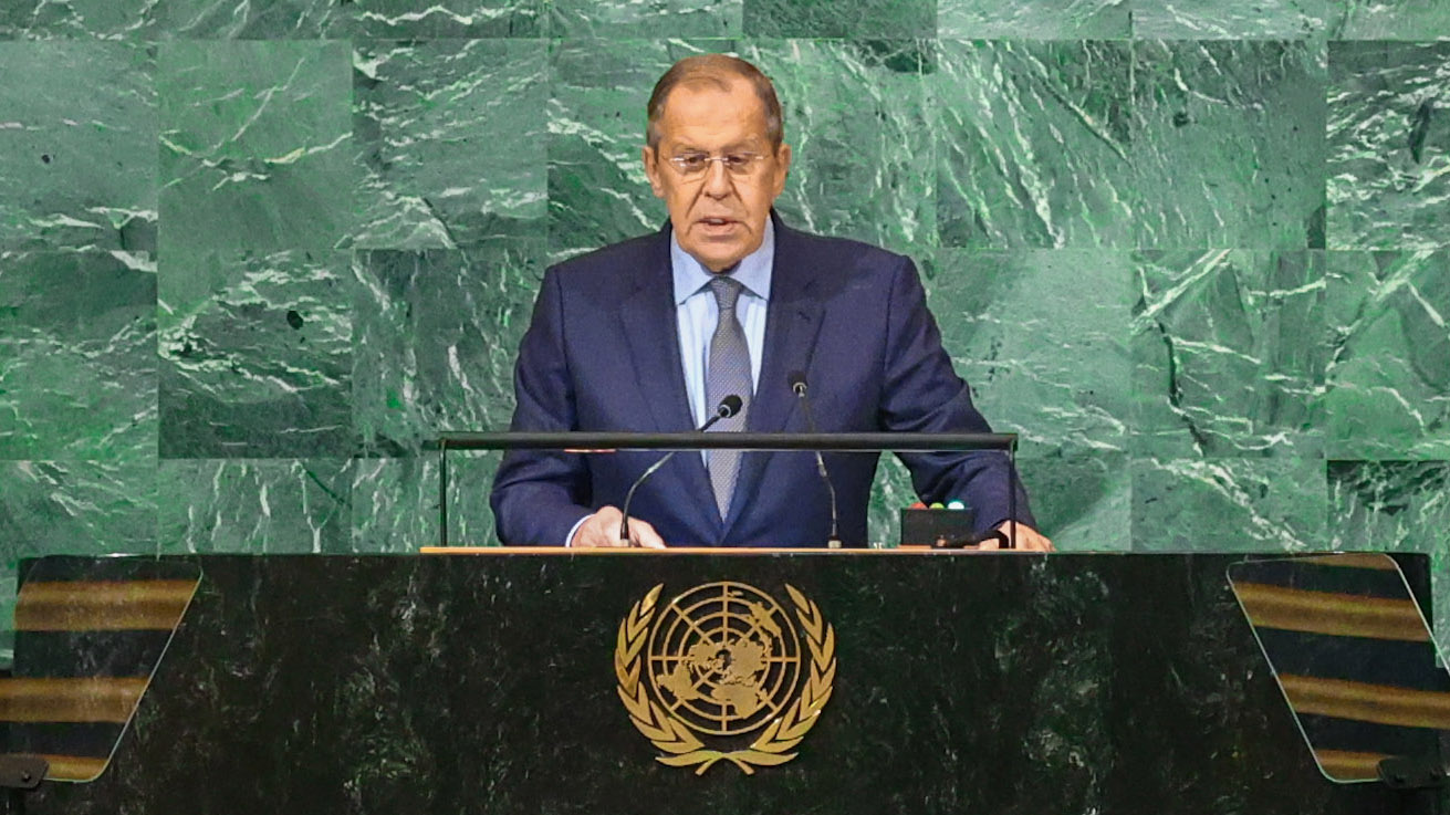 Lavrov: ”Nämn ett land som blivit bättre av att USA lagt sig i”