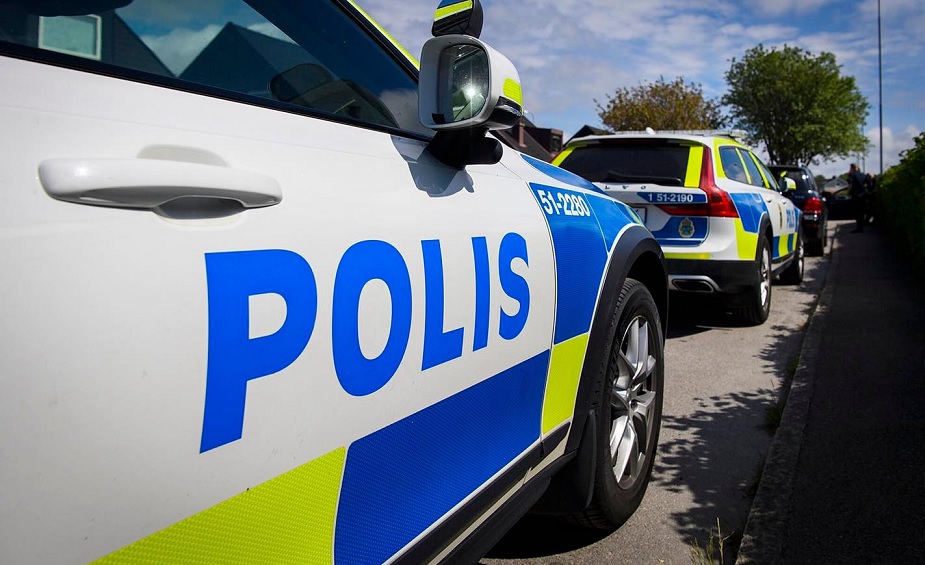 Mordförsök på skola – tonåring skjuten