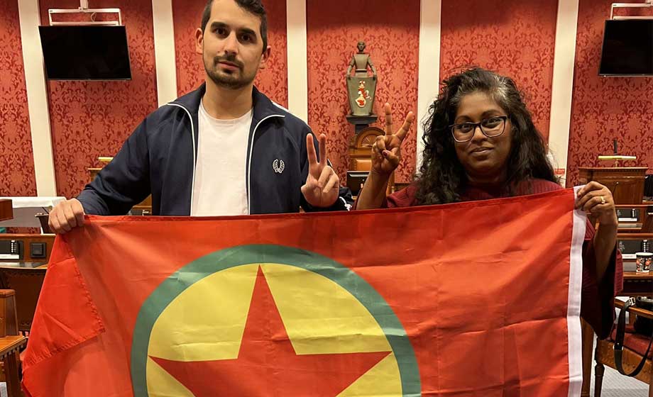 V-politiker hyllar terrorstämplade PKK