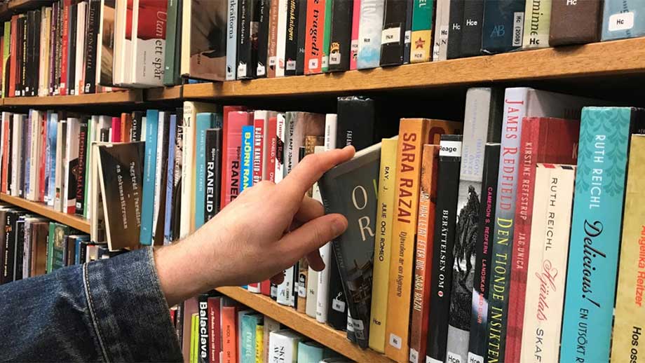 Sveriges Radio och biblioteken i kampanj för illegal invandring