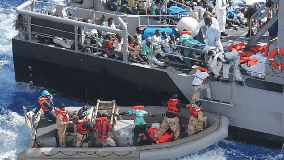 Italien stoppar manliga båtmigranter från att stiga iland