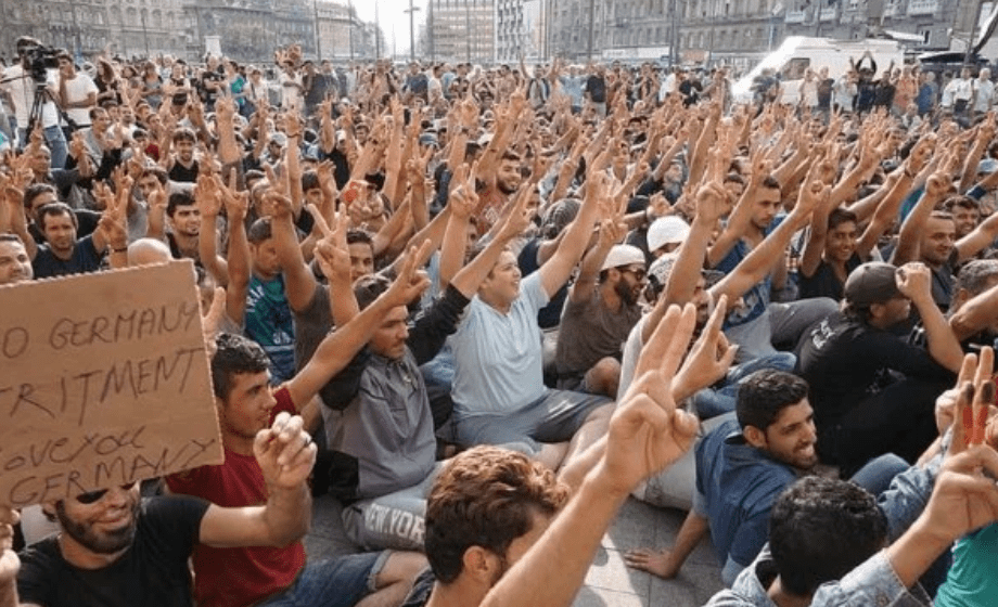 Ukrainska flyktingar rädda i England: ”För många muslimer”