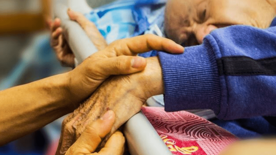 Åldring svalt ihjäl när vården nonchalerade kroppsvikten 36 kilo