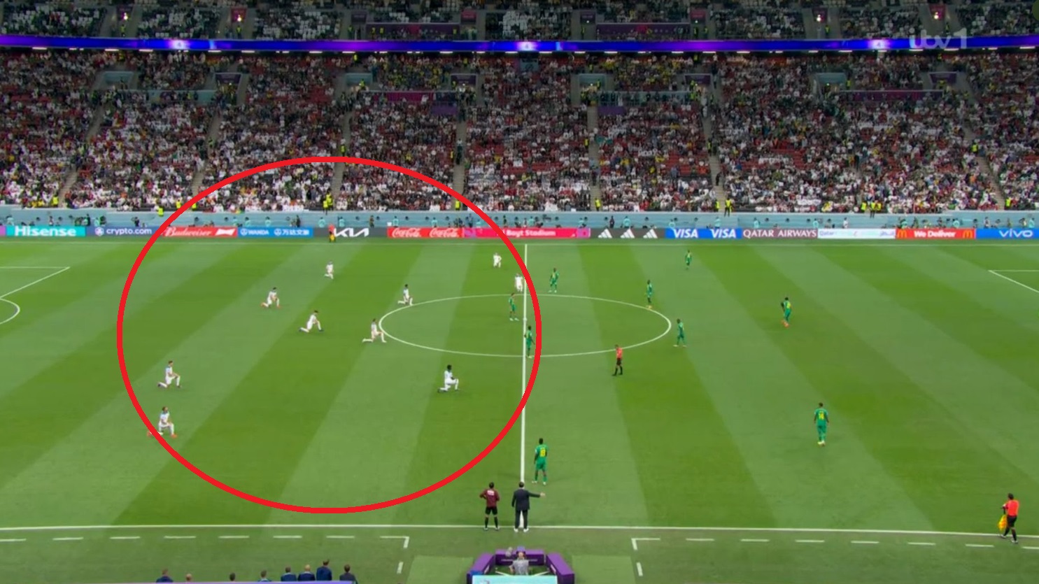 Fotbolls-VM: England knäböjde – Senegal nonchalerade