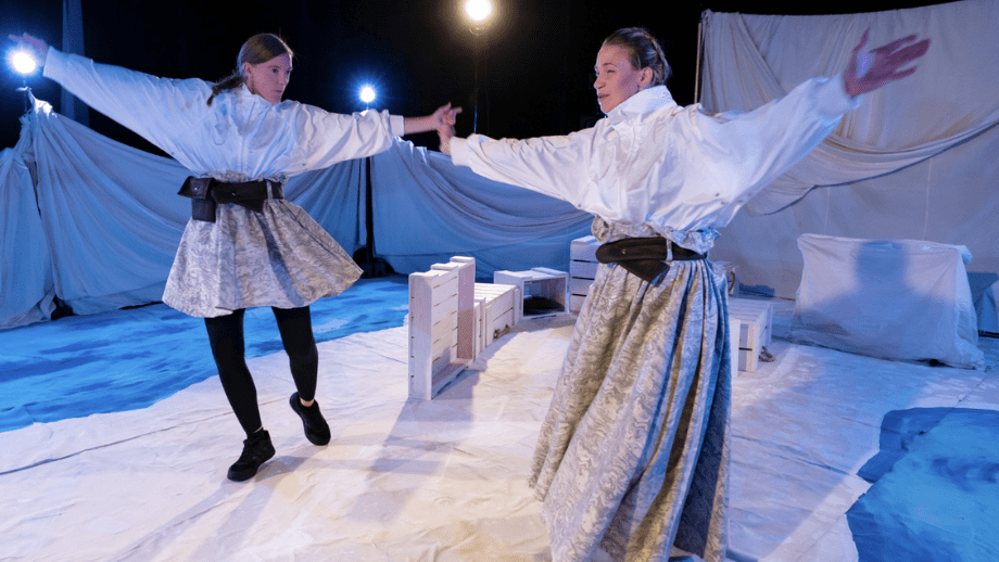 Förskolebarn tvingades se dystopisk klimatteater