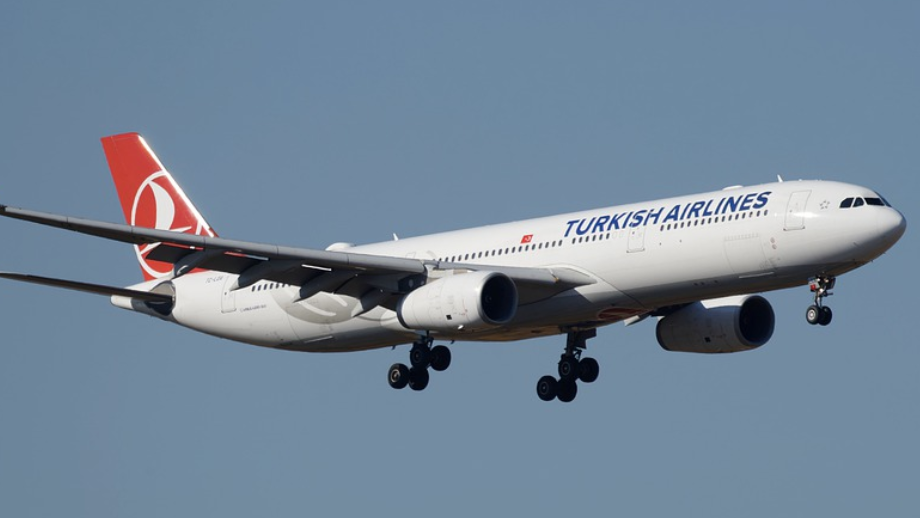 Man dömd för PKK-samröre har utvisats till Turkiet