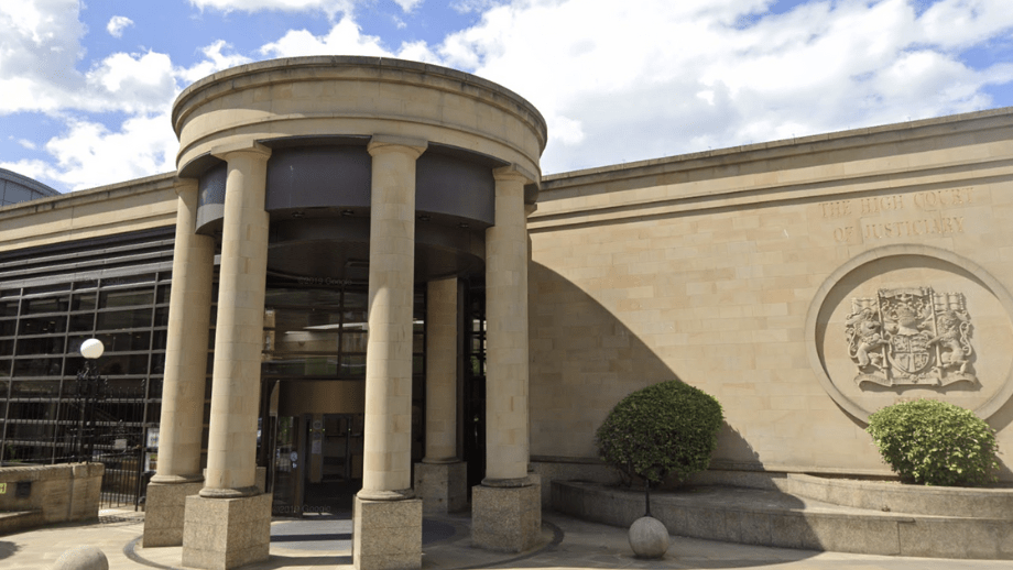 ”Transkvinna” våldtog två kvinnor – med ”hennes penis”