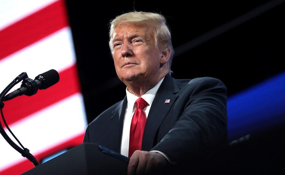 Trump döms för brott – möts av starka protester