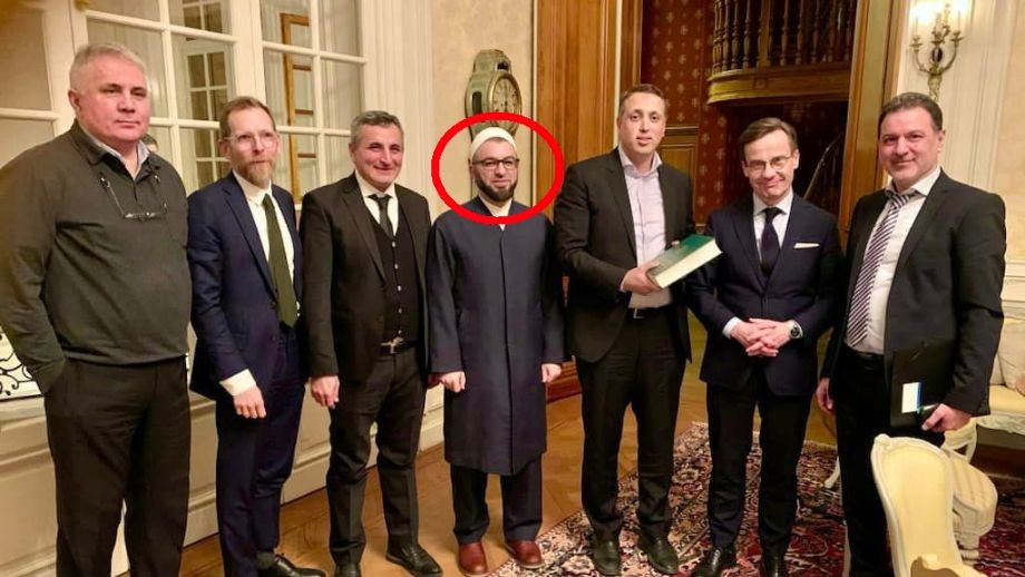 Statsministern bjöd in imam med koppling till Muslimska brödraskapet: Förbjud koranbränning